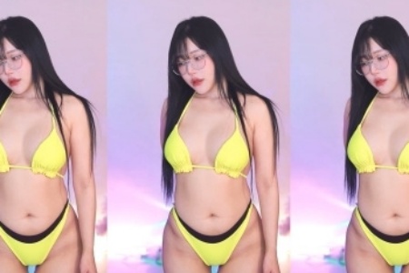 亚洲精品喷潮一区二区三区