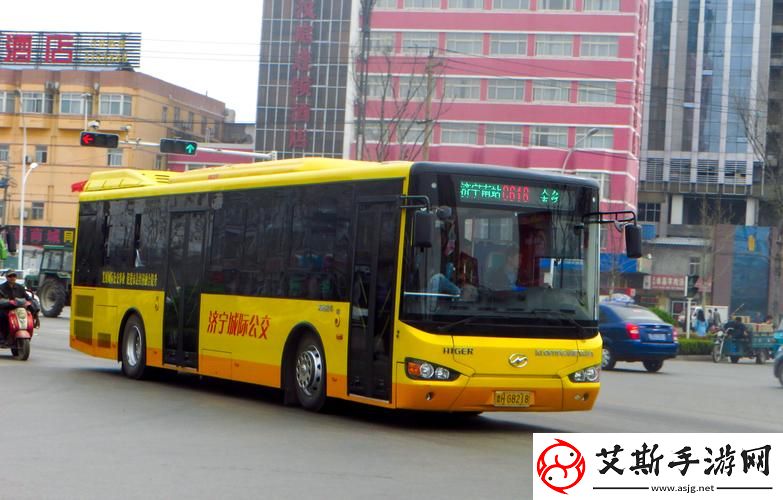 公交车一路被C：城市交通中的“疯狂”瞬间