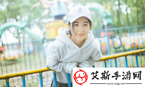 我女朋友的妈妈双字id5：游戏玩家的亲情对决-跨代互动震撼全！