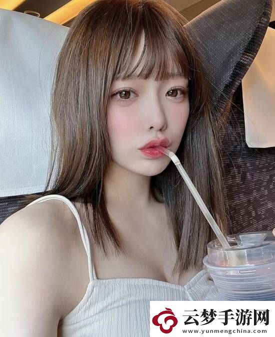 这个身材超狂的**美女还是数学学霸