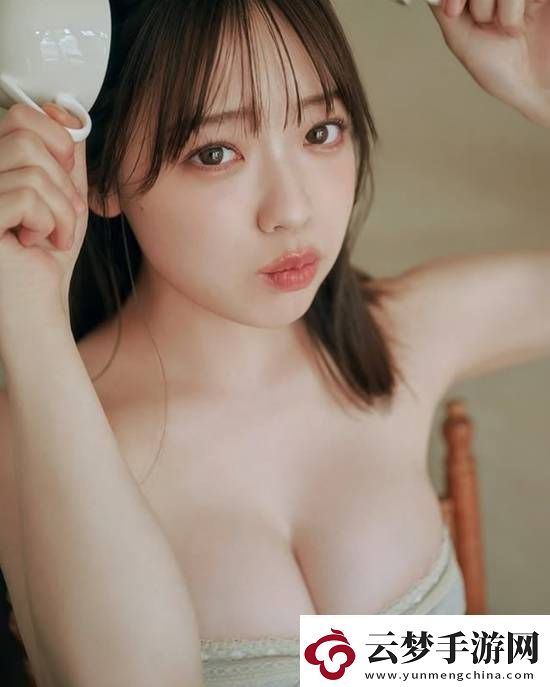 这个身材超狂的**美女还是数学学霸