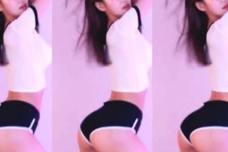 班长大胸女被c 黄㊙️❌触：校园生活的隐秘角落