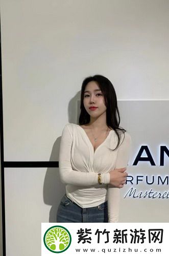 真实双人插画的视频：展现情感与生活的艺术之美，打破传统插画的界限