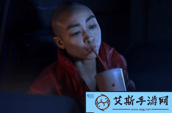 星际：异端先知"光头女主"脸模在最后生还者2真人剧中登场-出演黑妹诺拉