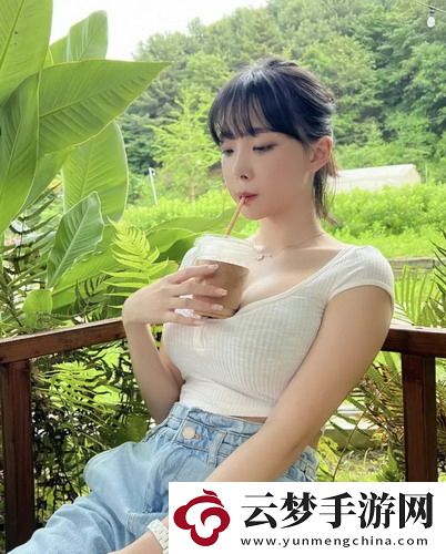 丁香花免费高清完整在线观看精彩纷呈：带你领略花海的魅力与感动